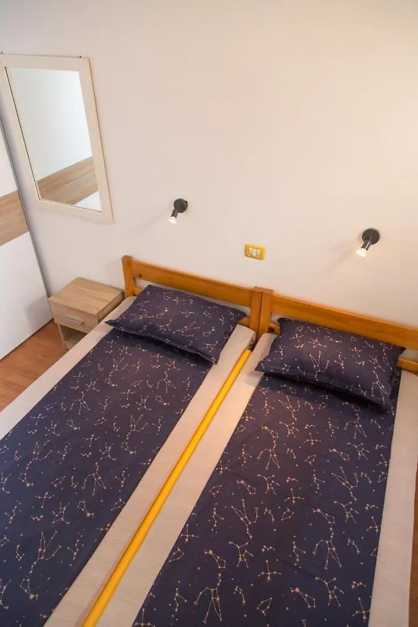 PUY Quiet Apartment Amber קרואטיה